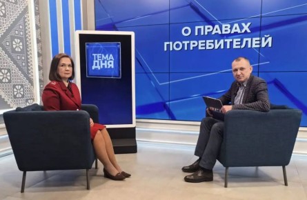 СМОТРИТЕ СЕГОДНЯ!. Некачественный товар, отказ в возврате и покупки на ярмарках — с какими проблемами чаще всего сталкиваются оренбуржцы и на чью сторону встаёт закон? В студии ОРТ — заместитель начальника отдела защиты прав...