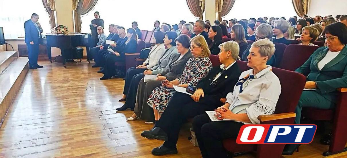 В Оренбурге проходит расширенная коллегия Минобразования области В Оренбурге проходит расширенная коллегия Минобразования области