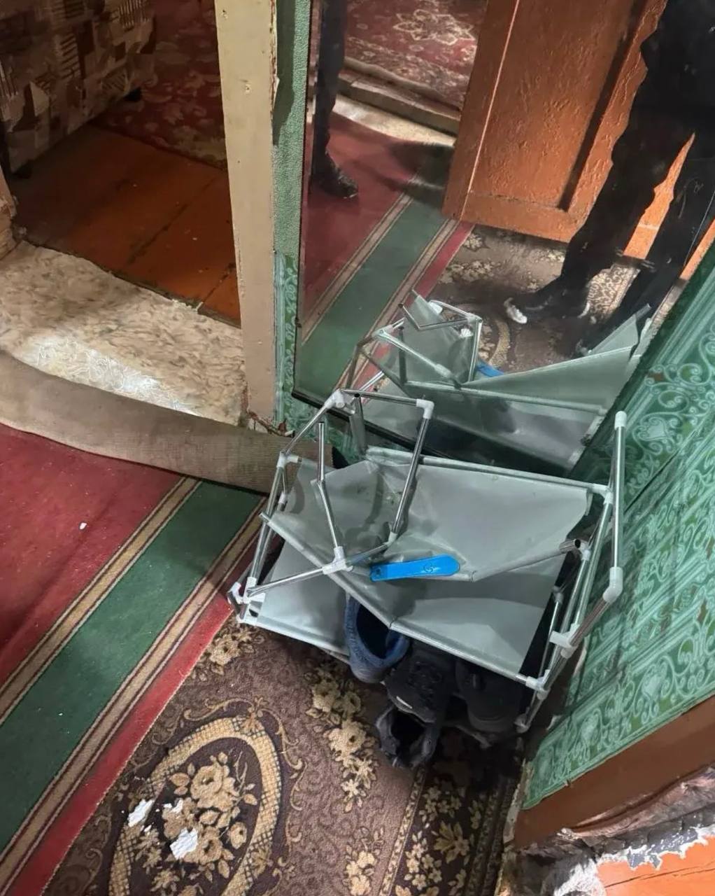 В Саракташе мужчина ударил сожительницу металлической подставкой по голове В Саракташе мужчина ударил сожительницу металлической подставкой по голове