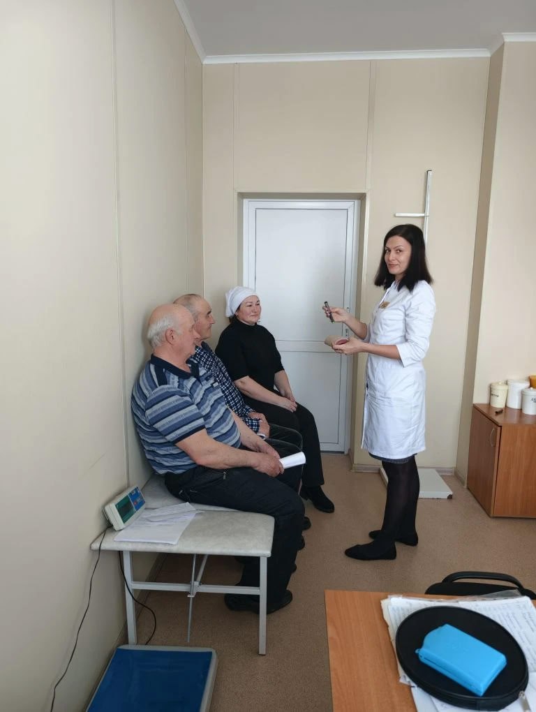 В Абдулинской межрайонной больнице активно работает «Школа сахарного диабета» В Абдулинской межрайонной больнице активно работает «Школа сахарного диабета»