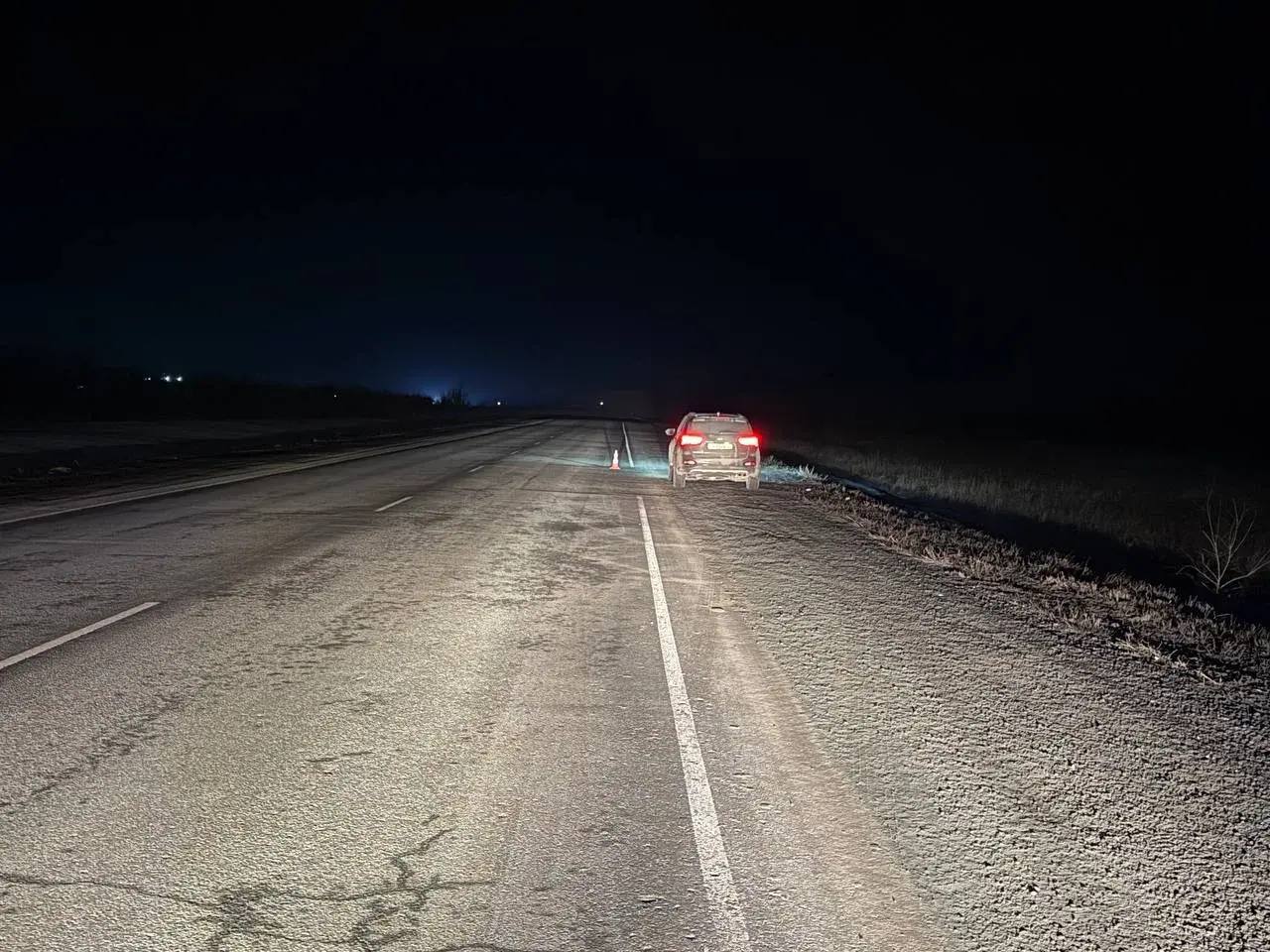 На трассе под Оренбургом сбили пешехода: мужчина госпитализирован На трассе под Оренбургом сбили пешехода: мужчина госпитализирован
