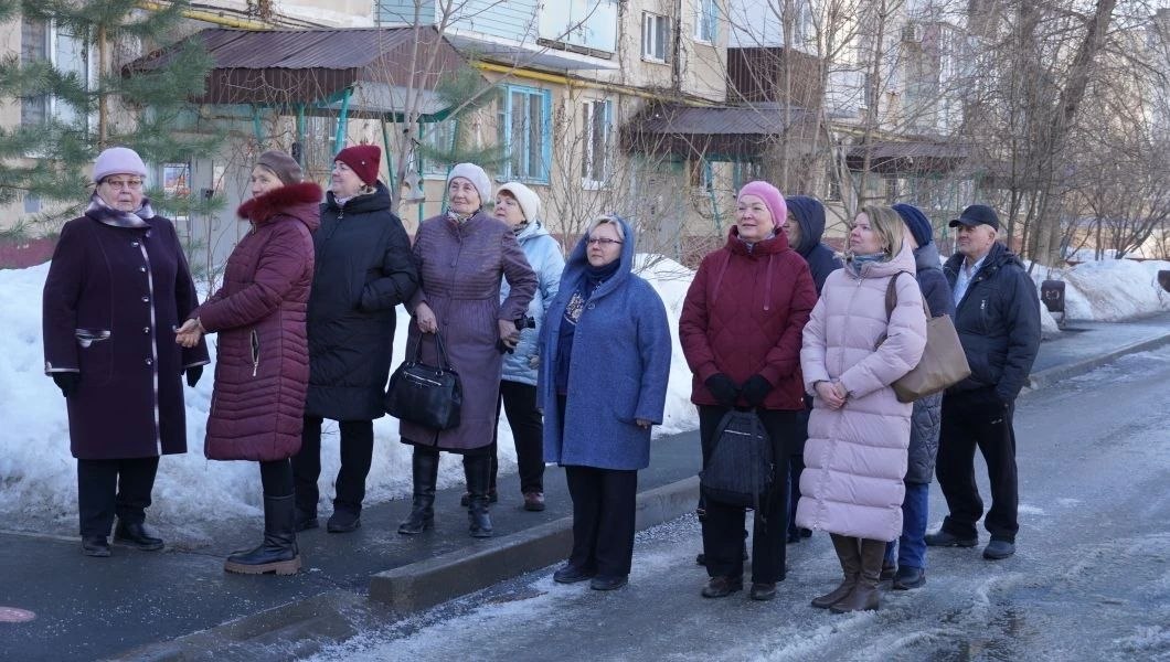 В Оренбурге открыли памятный знак Почетному гражданину города Людмиле Малиной В Оренбурге открыли памятный знак Почетному гражданину города Людмиле Малиной