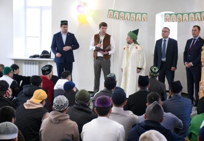 Альберт Юмадилов: Поздравляю всех мусульман с окончанием священного месяца Рамадан и светлым праздником Ураза-байрам!