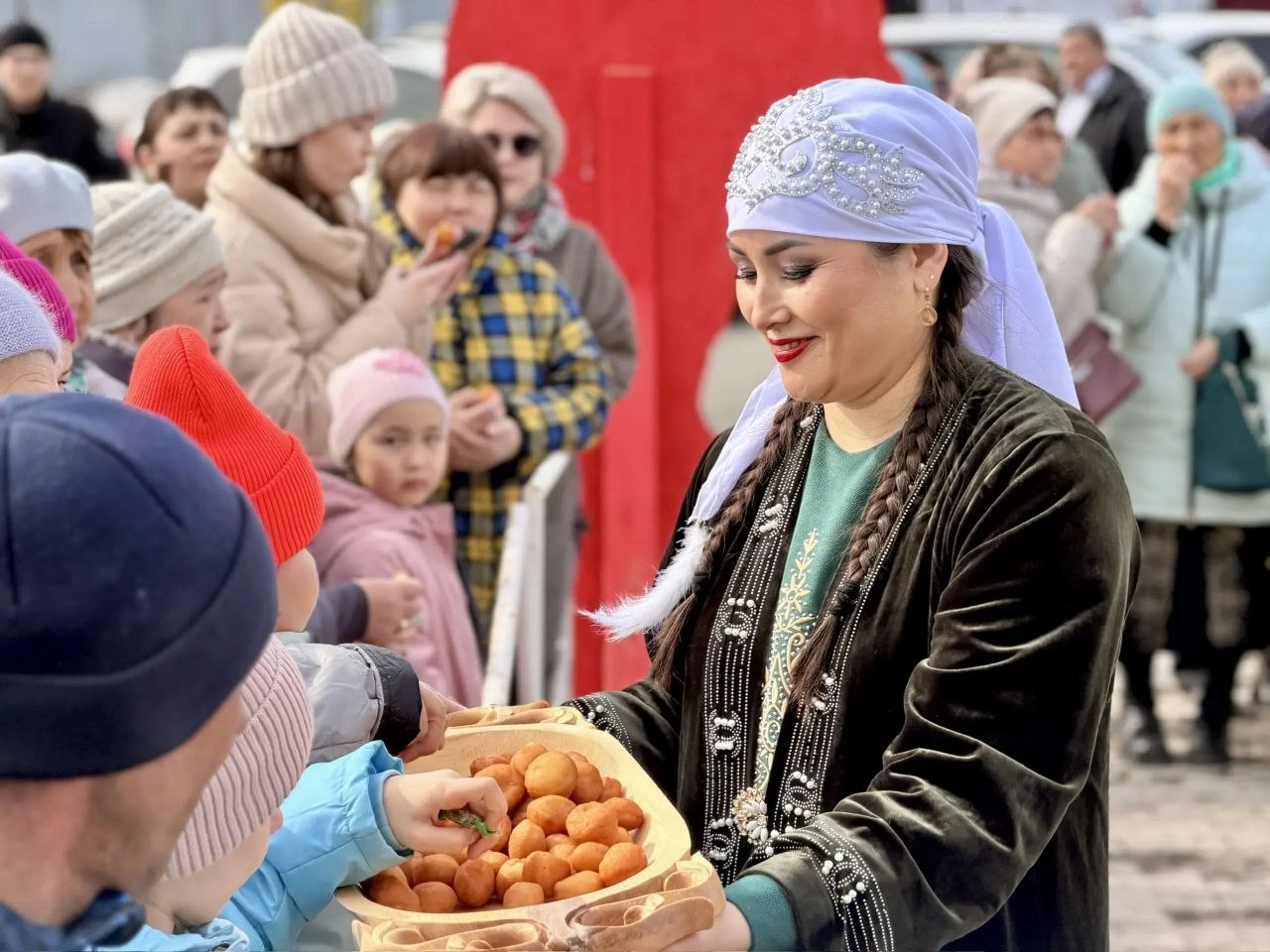 Новоорск встречает весну: праздник Наурыз в Год единства объединяет жителей