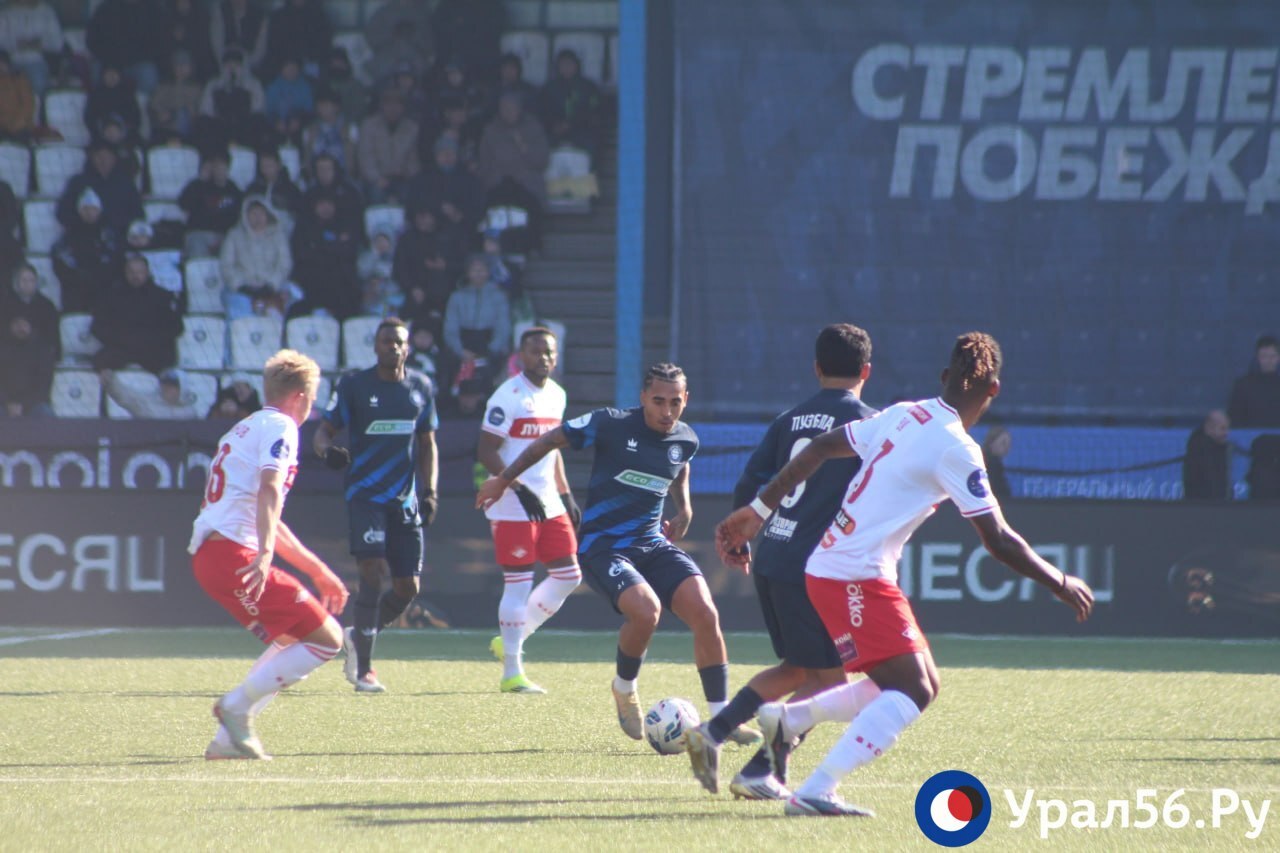 Проваленный первый тайм и нереализованные моменты Проваленный первый тайм и нереализованные моменты