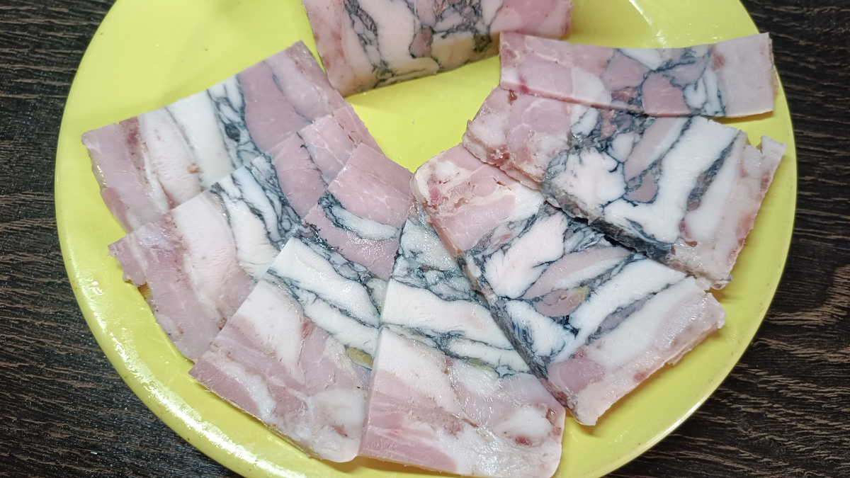 Как приготовить идеальную цельнокусковую ветчину: от выбора мяса до хранения