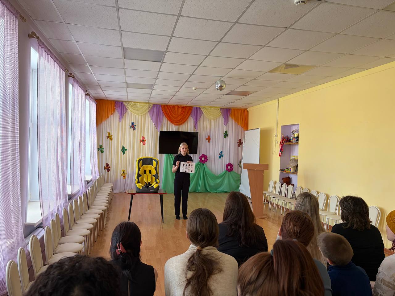 Профилактическая беседа с родителями в детском саду «Родничок» города Кувандык Профилактическая беседа с родителями в детском саду «Родничок» города Кувандык