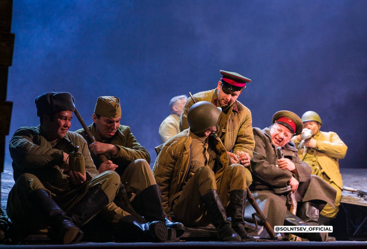 Евгений Солнцев: Оренбургский государственный драматический театр имени Максима Горького сегодня отметил 170-летие Евгений Солнцев: Оренбургский государственный драматический театр имени Максима Горького сегодня отметил 170-летие