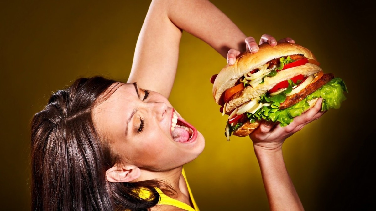 Как стресс влияет на наше питание и что с этим делать