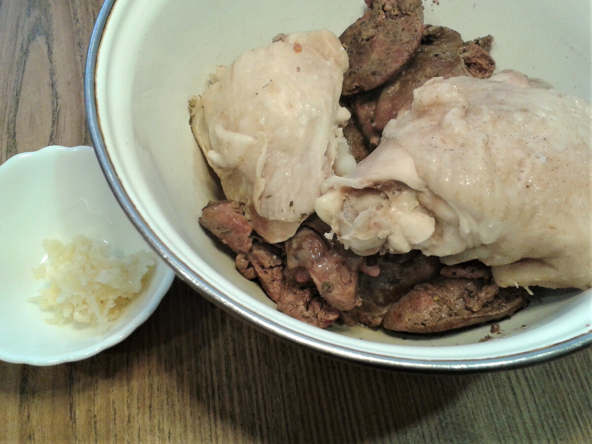 Ваша любимая печеночная колбаса всего за 5 ингредиентов