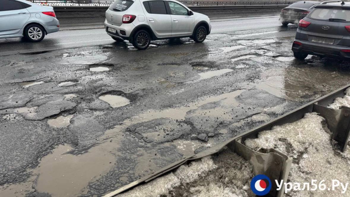 В Оренбурге летом начнут капитальный ремонт автомобильного моста через Урал на улице Донгузской