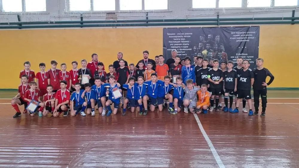 Юбилейный турнир по мини-футболу