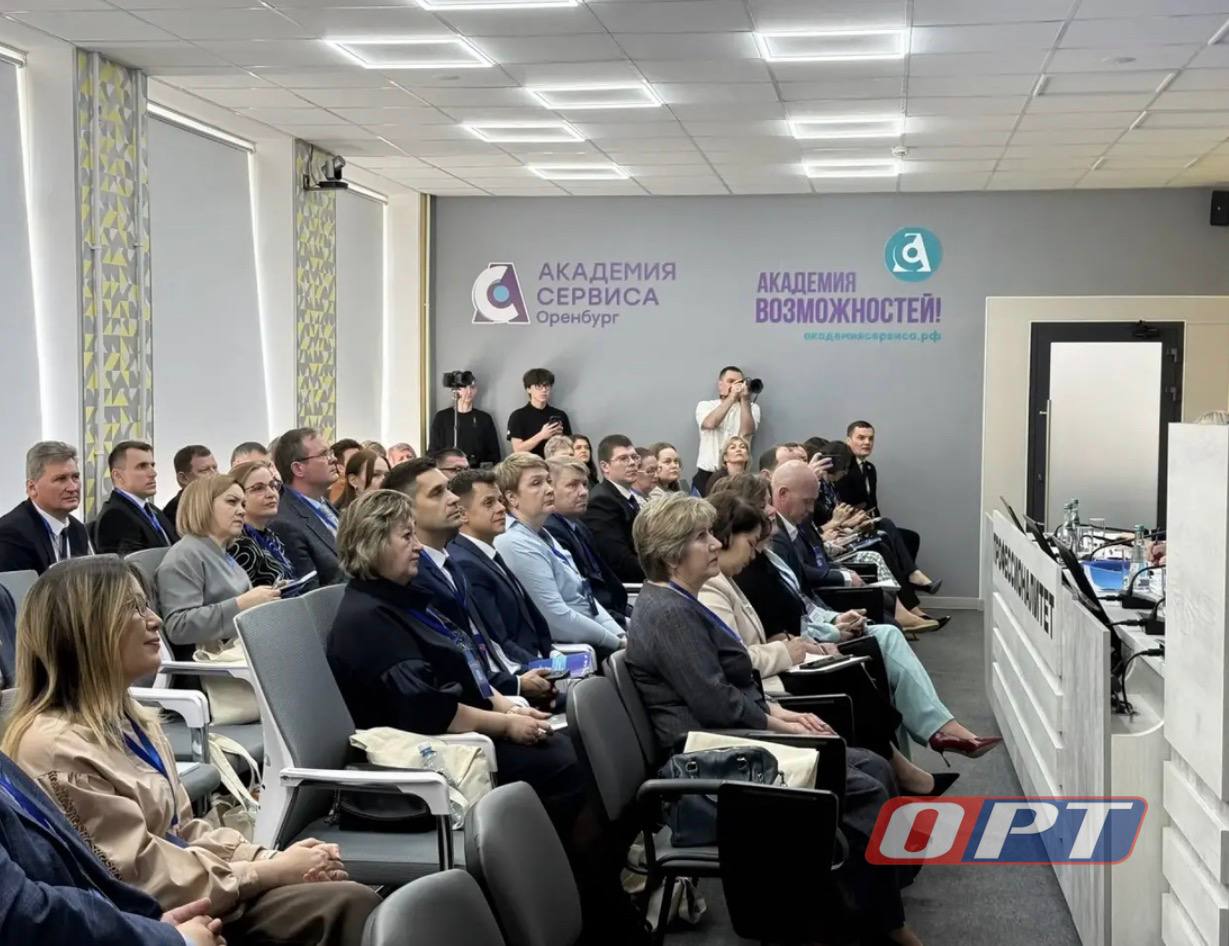 В Оренбурге обсудили производительность труда в школах