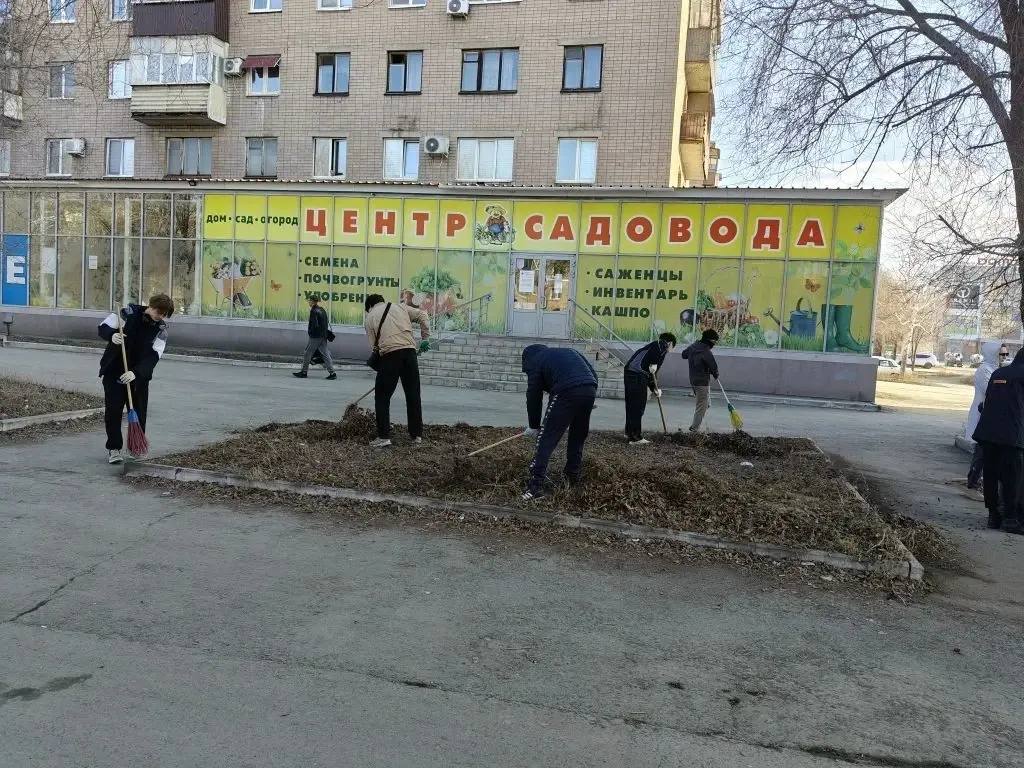От проспекта Мира до Липовой аллеи: в Орске начинается большая генеральная уборка после зимы От проспекта Мира до Липовой аллеи: в Орске начинается большая генеральная уборка после зимы