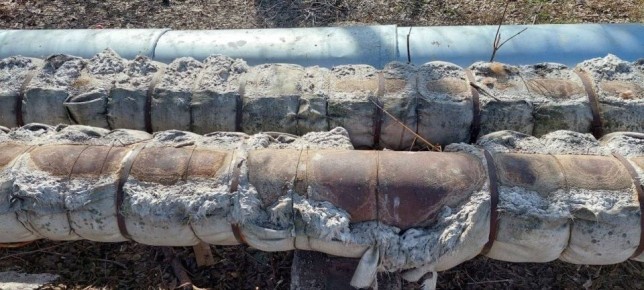 Жители улицы Туркестанской пожаловались на теплопотери изза оголенного трубопровода