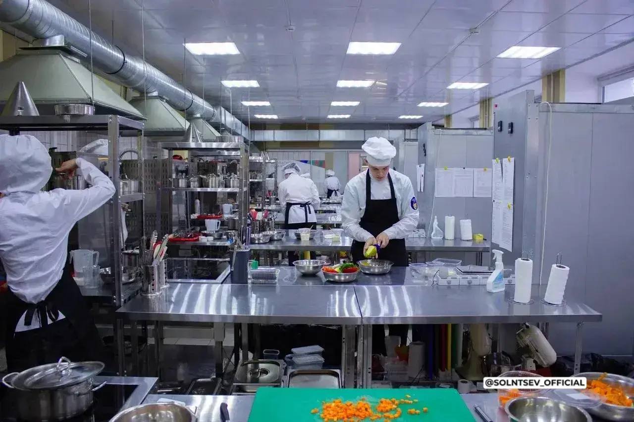 В Оренбуржье стартовал межрегиональный этап чемпионата «Профессионалы» В Оренбуржье стартовал межрегиональный этап чемпионата «Профессионалы»