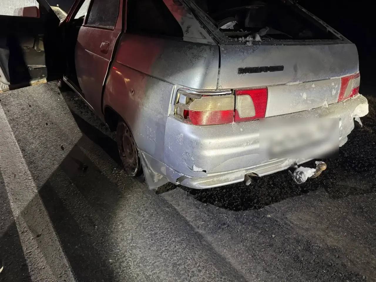 В Оренбуржье автоинспекторы стреляли по колесам, чтобы задержать нарушителя В Оренбуржье автоинспекторы стреляли по колесам, чтобы задержать нарушителя