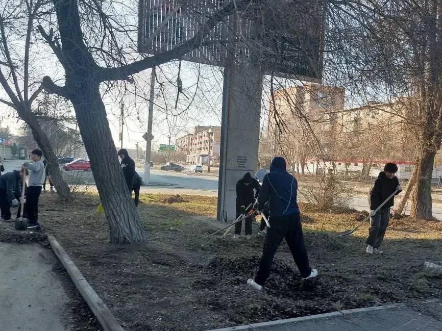 От проспекта Мира до Липовой аллеи: в Орске начинается большая генеральная уборка после зимы От проспекта Мира до Липовой аллеи: в Орске начинается большая генеральная уборка после зимы