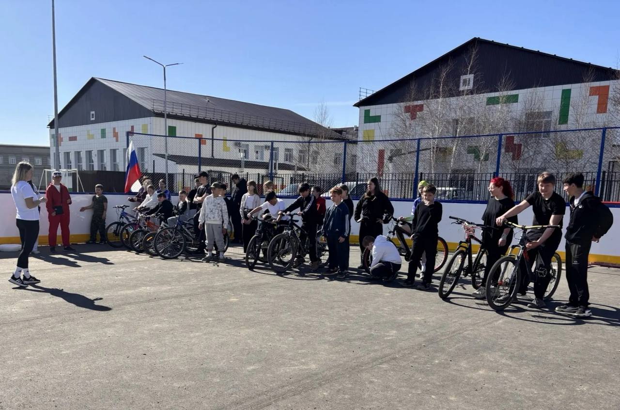 Железные кони вышли на старт Железные кони вышли на старт