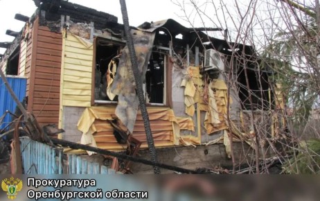 Житель Октябрьского района предстанет перед судом по обвинению в попытке убийства отца своей жены посредством поджога домовладения