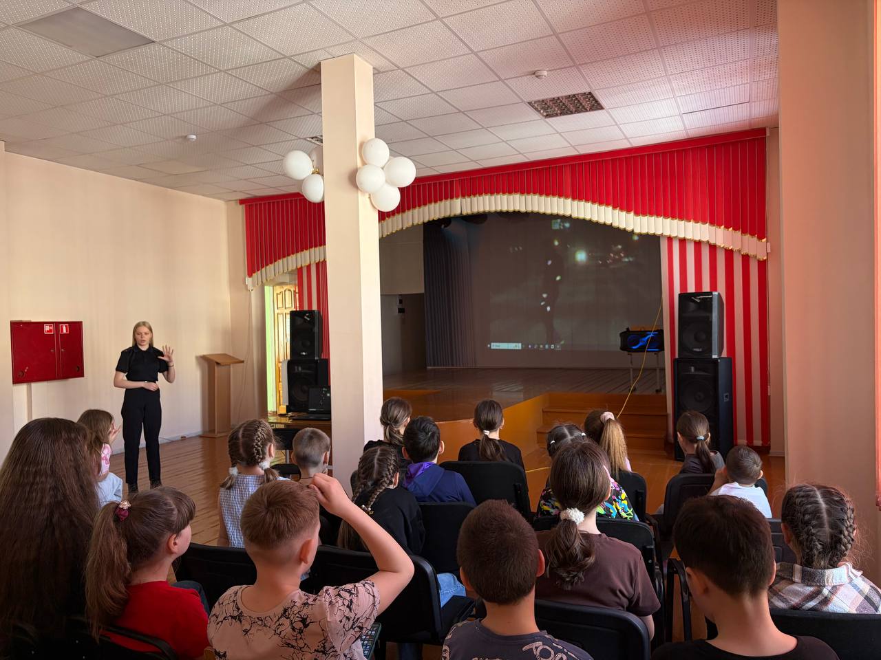 Напоминаем о безопасности на дорогах в период весенних каникул Напоминаем о безопасности на дорогах в период весенних каникул