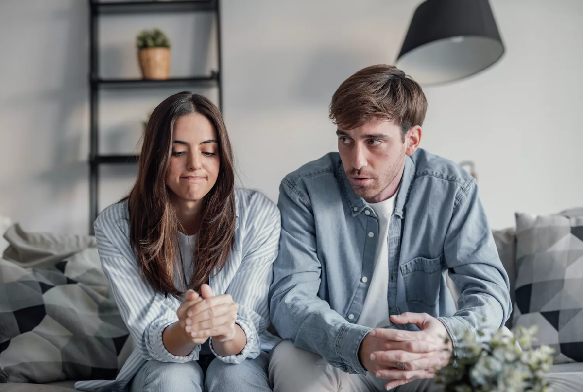 Почему женщины покидают любимых: основные причины