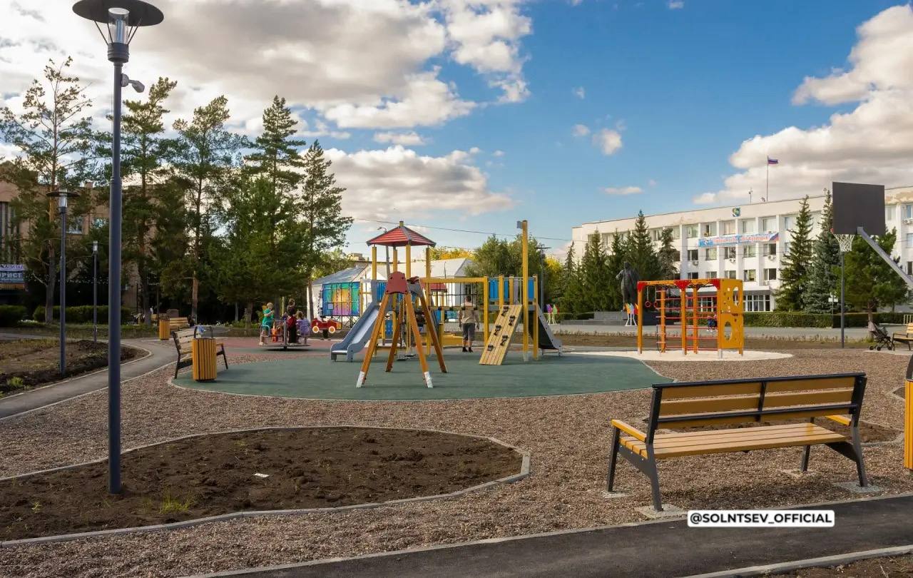 Евгений Солнцев: Жители Оренбургской области могут самостоятельно выбрать общественные территории, которые будут благоустроены в 2027 году Евгений Солнцев: Жители Оренбургской области могут самостоятельно выбрать общественные территории, которые будут благоустроены в 2027 году