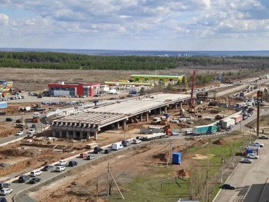 Развязка, ставшая узлом проблем: Жители Оренбурга продолжают жаловаться на постоянные проблемы — от пробок до аварий