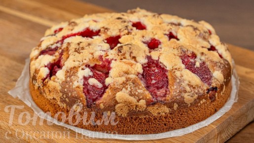 Невероятный летний пирог с клубникой — освежающее лакомство для вашего чаепития!