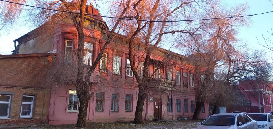 ������������� ��������� ����������� �� 100 ����� ������ �� ���������� ������� ������