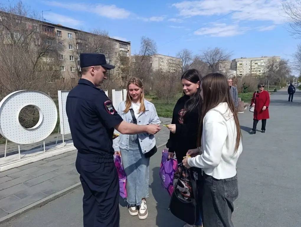 Новотроицк отмечает 81-й день рождения: ГАИ напоминает о безопасности на дорогах! Новотроицк отмечает 81-й день рождения: ГАИ напоминает о безопасности на дорогах!