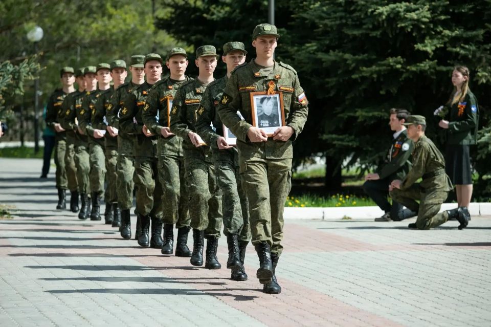 Студенты Оренбурга присоединились к акции «Вальс Победы» Студенты Оренбурга присоединились к акции «Вальс Победы»