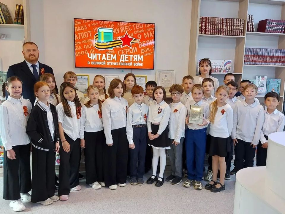 #Несказки читали сегодня взрослые детям