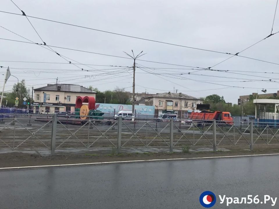 На площади Гагарина в Орске начались работы по благоустройству На площади Гагарина в Орске начались работы по благоустройству