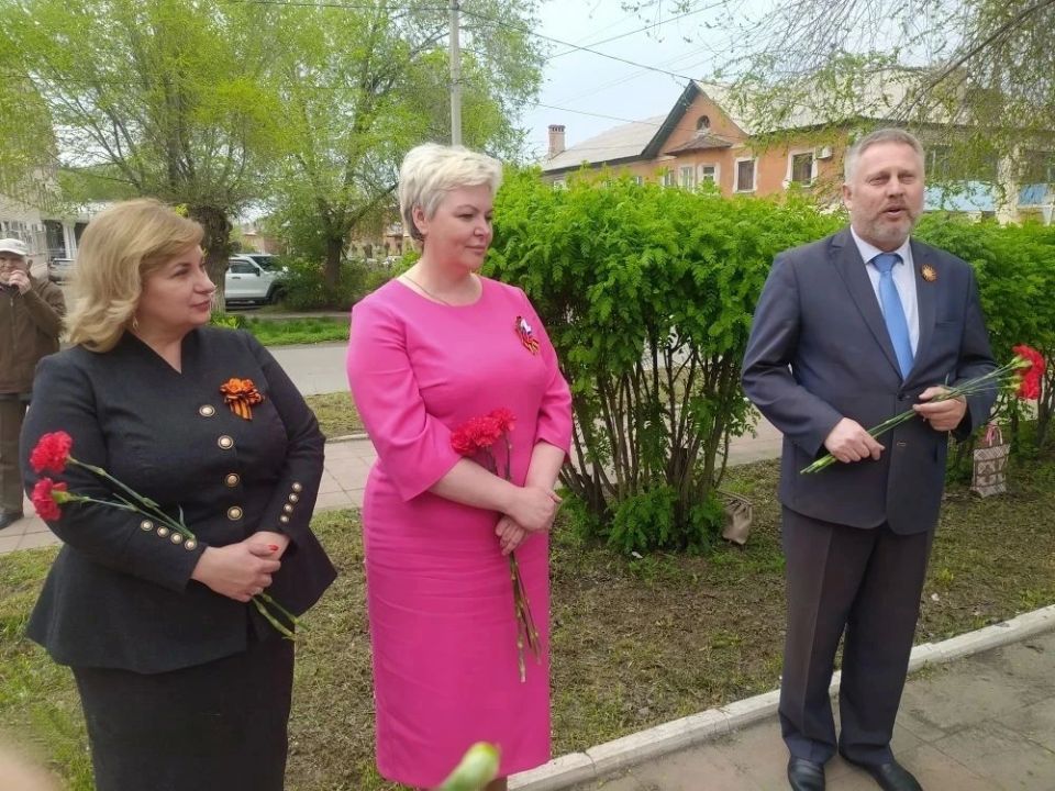 Они воевали в небе. Коренные орчане, летчики, сыновья своей страны Они воевали в небе. Коренные орчане, летчики, сыновья своей страны
