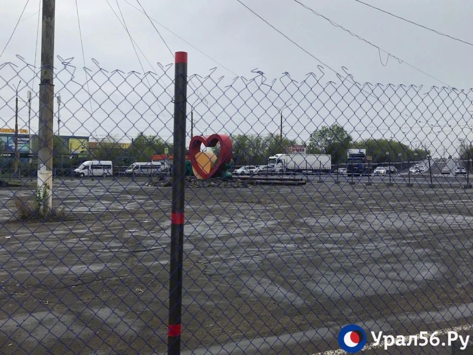 На площади Гагарина в Орске начались работы по благоустройству На площади Гагарина в Орске начались работы по благоустройству