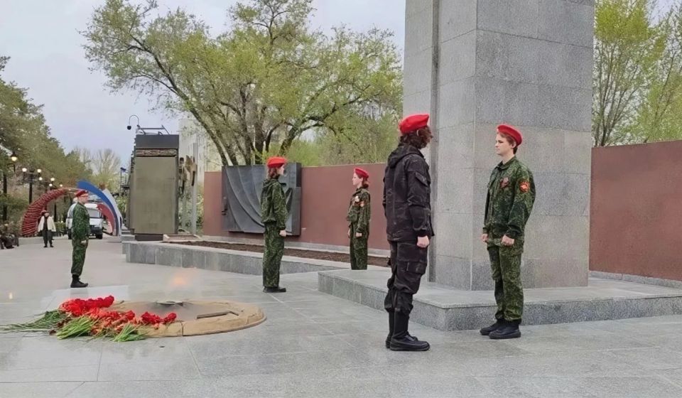 Более 2500 школьников Оренбурга присоединились к Вахте Памяти в преддверии Дня Победы Более 2500 школьников Оренбурга присоединились к Вахте Памяти в преддверии Дня Победы