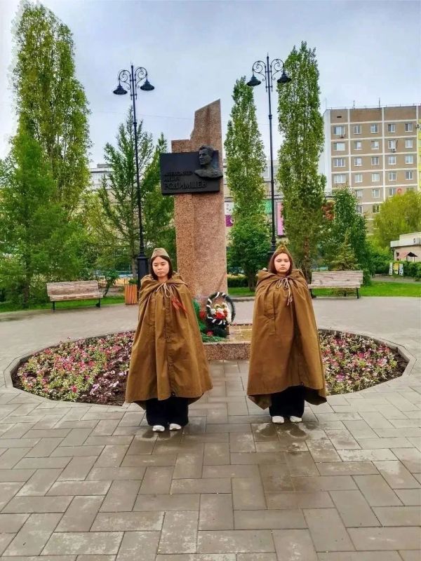 Более 2500 школьников Оренбурга присоединились к Вахте Памяти в преддверии Дня Победы Более 2500 школьников Оренбурга присоединились к Вахте Памяти в преддверии Дня Победы