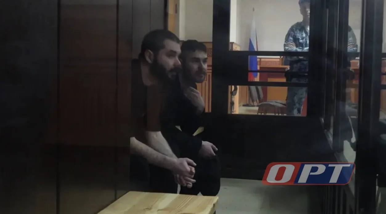 В Оренбургском областном суде началось заседание по делу братьев Макаровых
