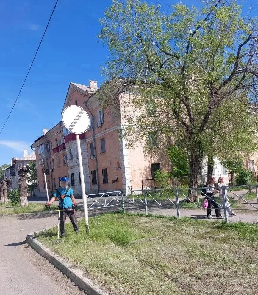 В Орске стартовал большой покос В Орске стартовал большой покос
