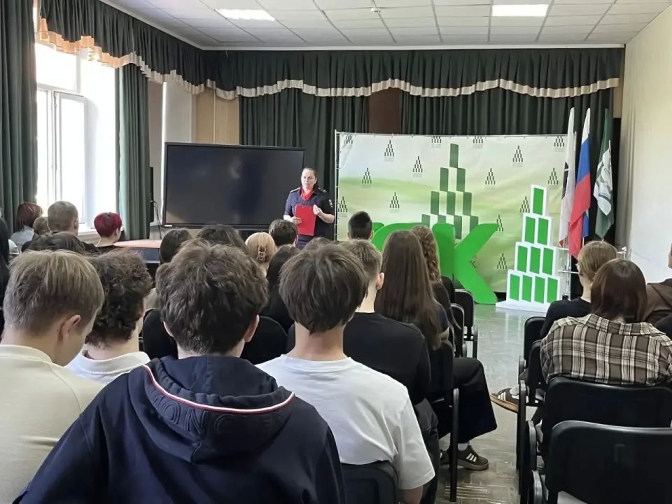 «Твой мозг — твой лучший друг на дороге: думай, прежде чем сделать!» «Твой мозг — твой лучший друг на дороге: думай, прежде чем сделать!»