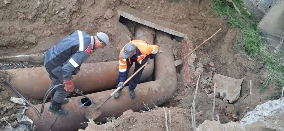 Более 50 прорывов теплопроводов выявили в Новотроицке за неделю гидравлических испытаний, которые начались 12 мая