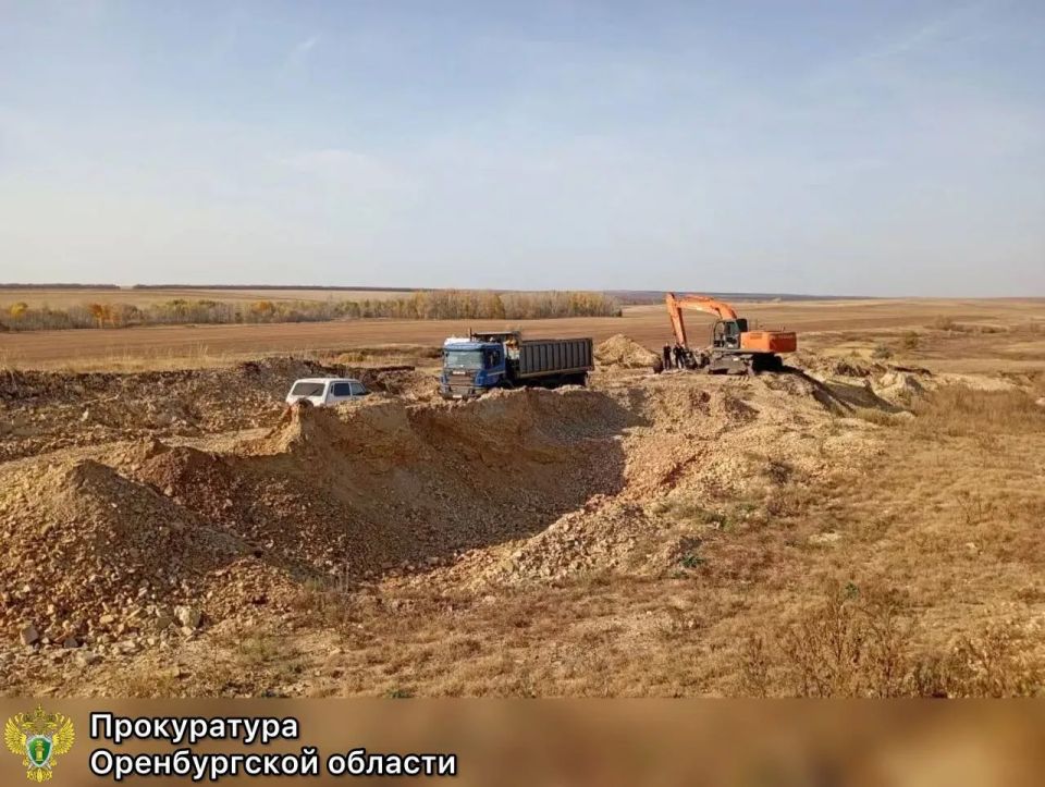 Группа из четырех человек незаконно добывала и продавала бутовый камень под Оренбургом на сумму 7,2 млн рублей