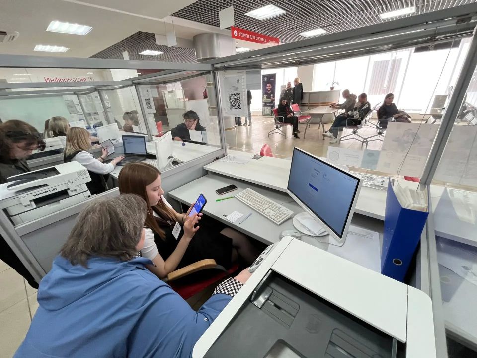 От 26 до 400 услуг: 16 лет назад в Оренбургской области открыт первый МФЦ От 26 до 400 услуг: 16 лет назад в Оренбургской области открыт первый МФЦ