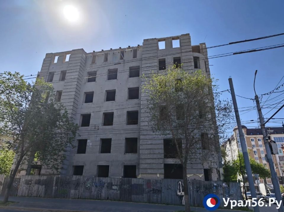 Выйти из комы: недострой на улице 8 Марта в Оренбурге выставили на продажу за 95 млн рублей Выйти из комы: недострой на улице 8 Марта в Оренбурге выставили на продажу за 95 млн рублей