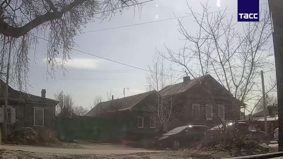 В Оренбурге задержали стрелявшего по машине из пневматического ружья, сообщает МВД