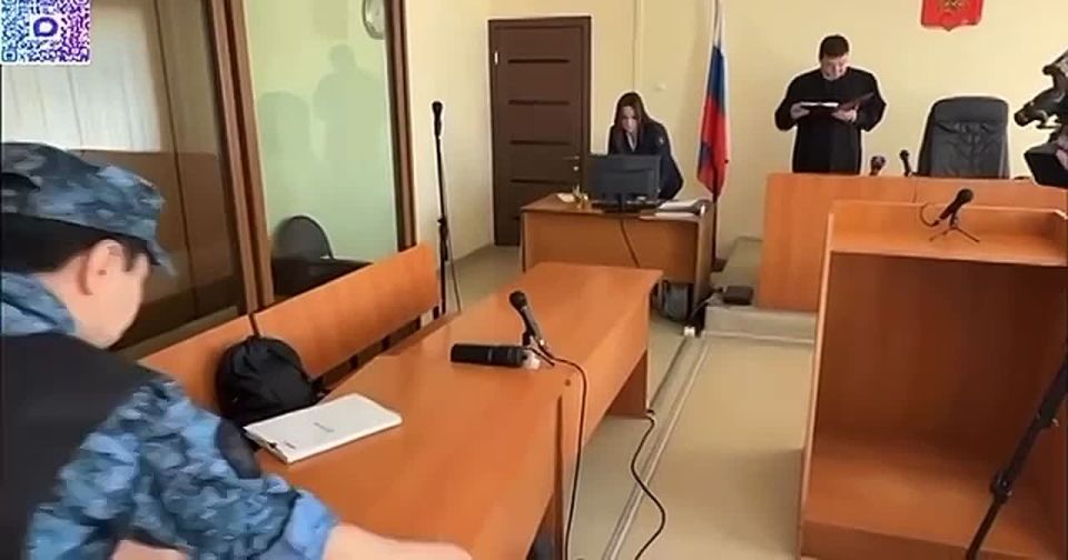 В Оренбурге экс-менеджер банка упала в обморок на оглашении приговора