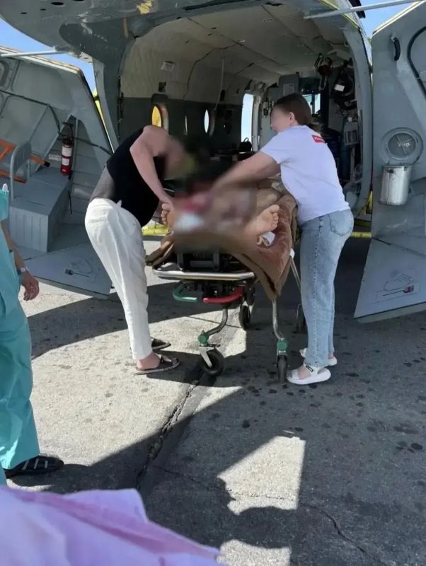 30-летний мужчина упал с крыши во время стройки в Орске 30-летний мужчина упал с крыши во время стройки в Орске