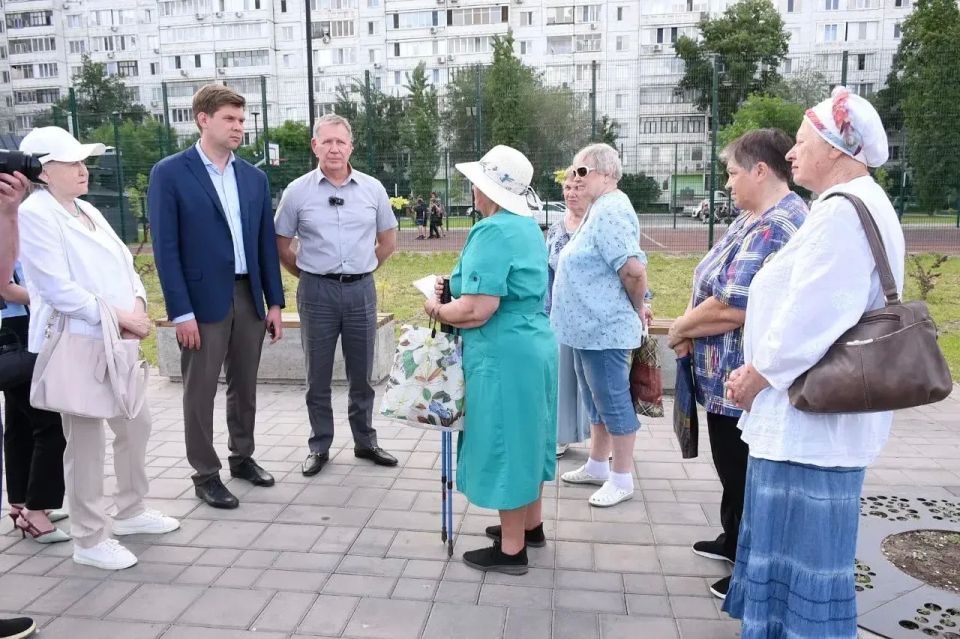 Альберт Юмадилов проверил ремонт детского сада и парк на Чкалова — Ленинградской Альберт Юмадилов проверил ремонт детского сада и парк на Чкалова — Ленинградской