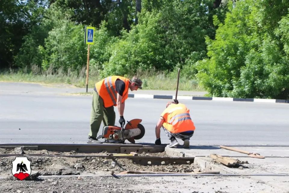 На проспекте Мира в Орске меняют теплосеть — участок, пострадавший при паводке На проспекте Мира в Орске меняют теплосеть — участок, пострадавший при паводке
